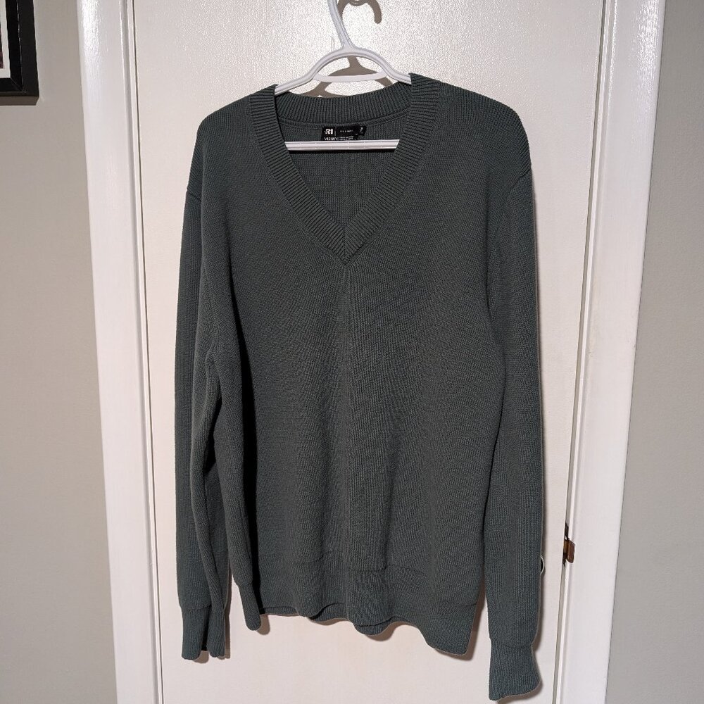Le 31 V Neck Sweater